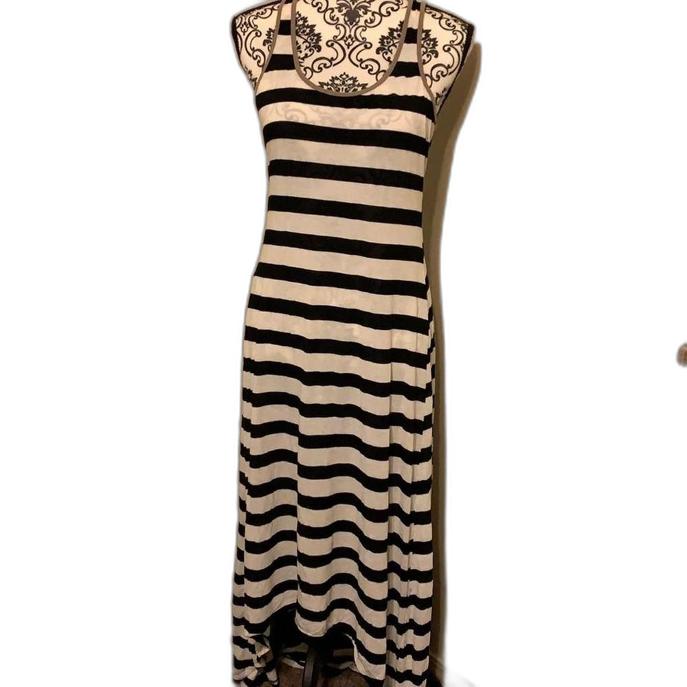 Super cute summer dress black and white stripe